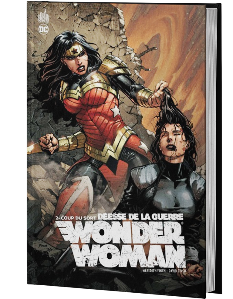 Tandis que Wonder Woman endosse à la place d'Ares ses nouvelles fonctions et responsabilités de Déesse de la Guerre, les efforts de Donna Troy pour détruire l'Amazone s'intensifient. Parallèlement, un adversaire d'une toute nouvelle envergure fait son apparition, bien connu du monde qu'elle cherche à avilir. La princesse devrait-elle craindre pour son trône ?