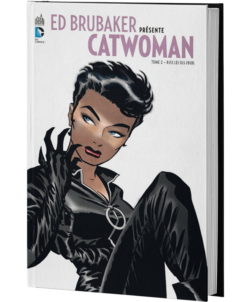 Holly Robinson, la jeune assistante de Catwoman, enquête dans les bas-fonds de Gotham sur un trafic de drogue. Malheureusement pour elle, celui-ci est organisé par des flics ripoux ! Aidée par le détective Slam Bradley, Catwoman devra affronter gangsters et policiers pour sauver sa jeune protégée.